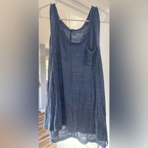 Women’s old navy blue sport tank L